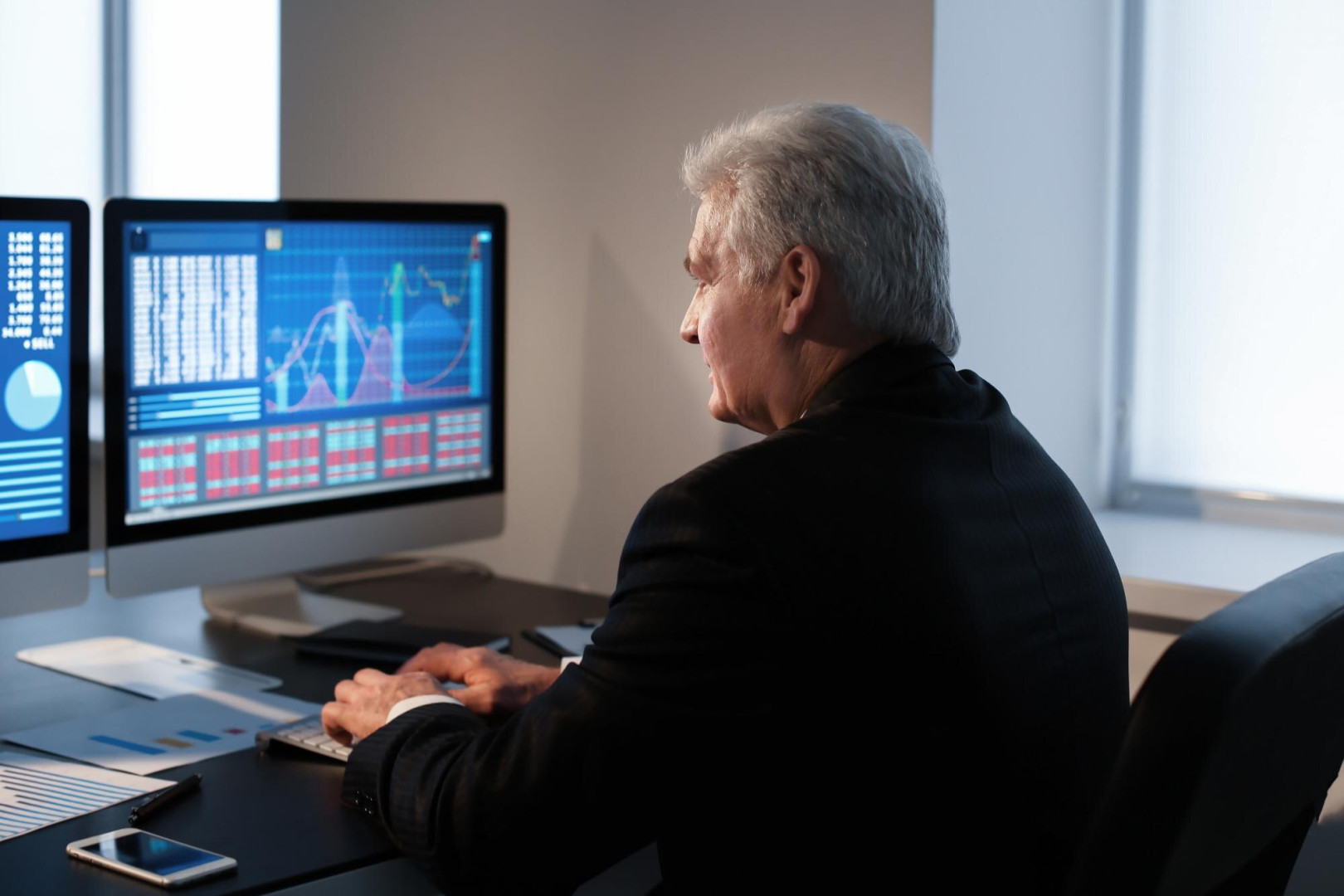 Infographic on elder fraud prevention