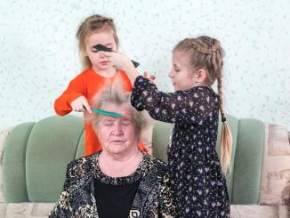 Ignoring Grandparents Cuts Kids' Success, Weakens Family Bonds - undervalued role of grandparents 1